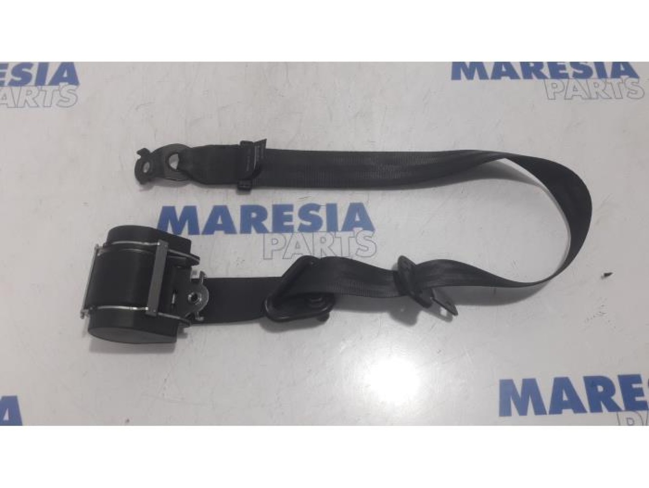 Renault - Master - Front seatbelt, right