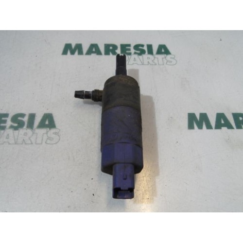 Peugeot - 307 - Windscreen washer pump