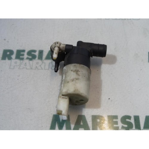 Peugeot - 307 - Windscreen washer pump