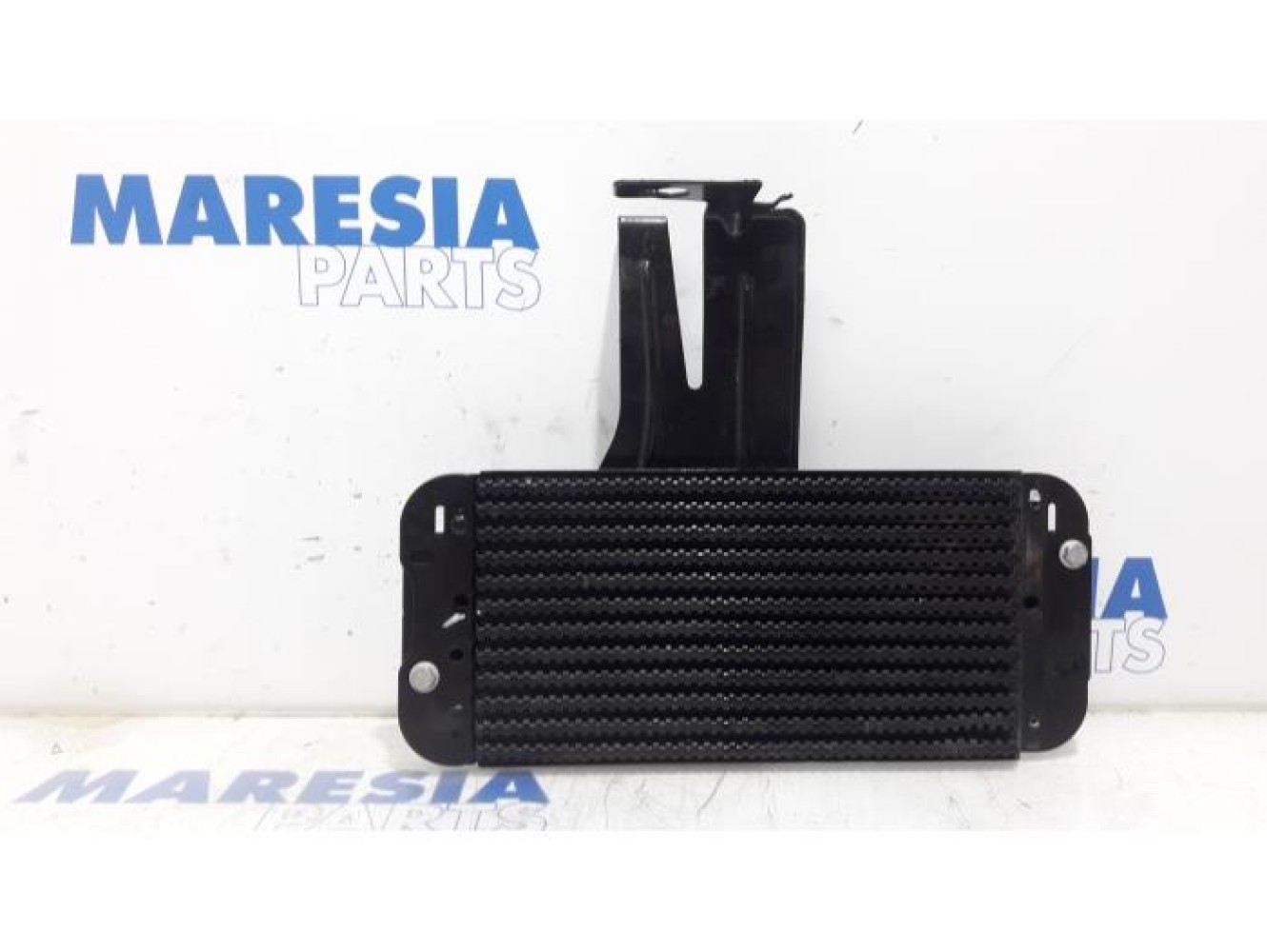 Renault - Master - Radiator