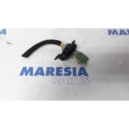 Renault - Master - Heater resistor