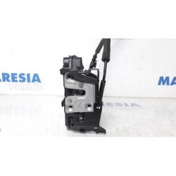 Renault - Captur - Front door lock mechanism 4-door, right