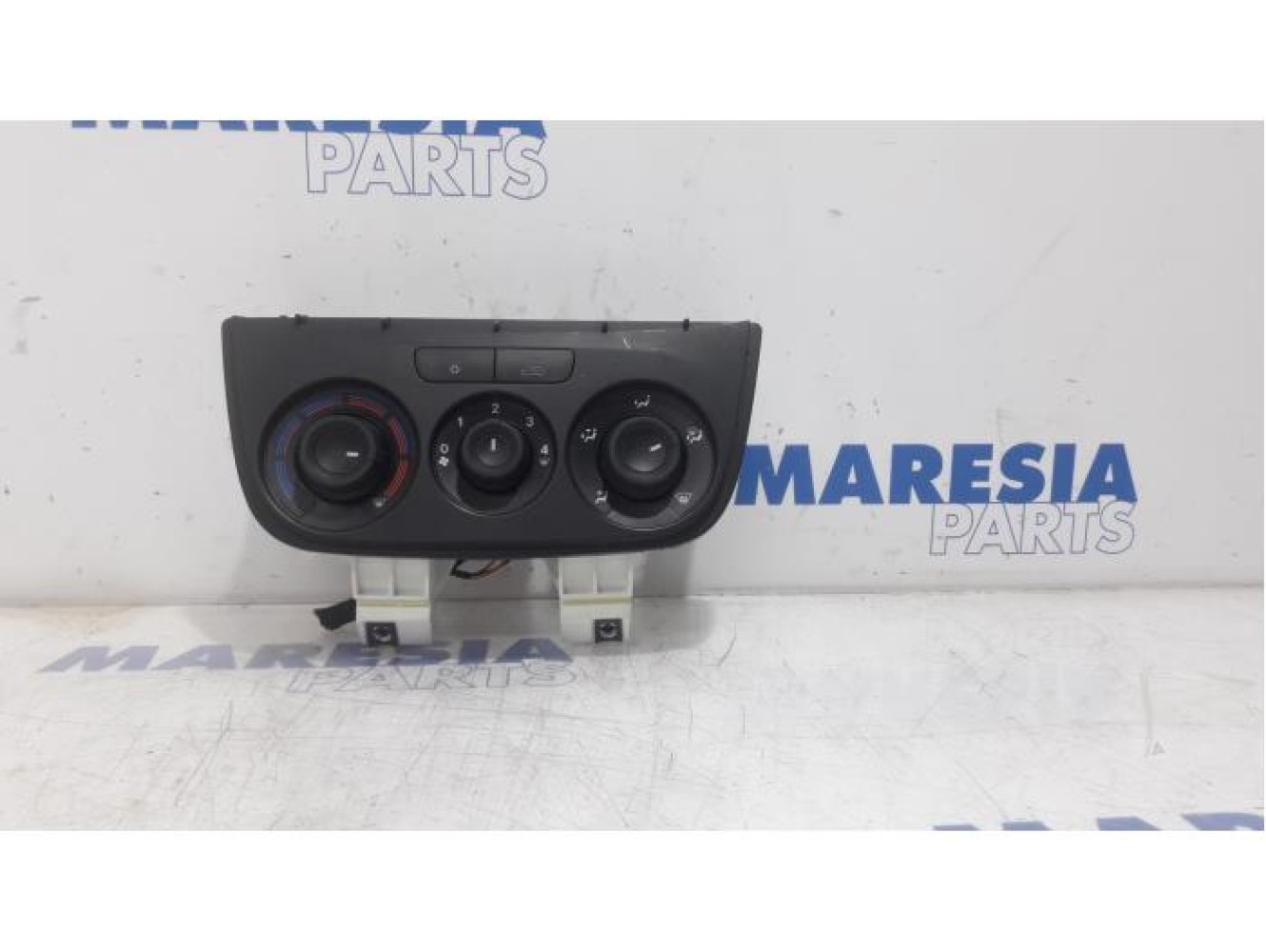 Opel - Combo - Heater control panel