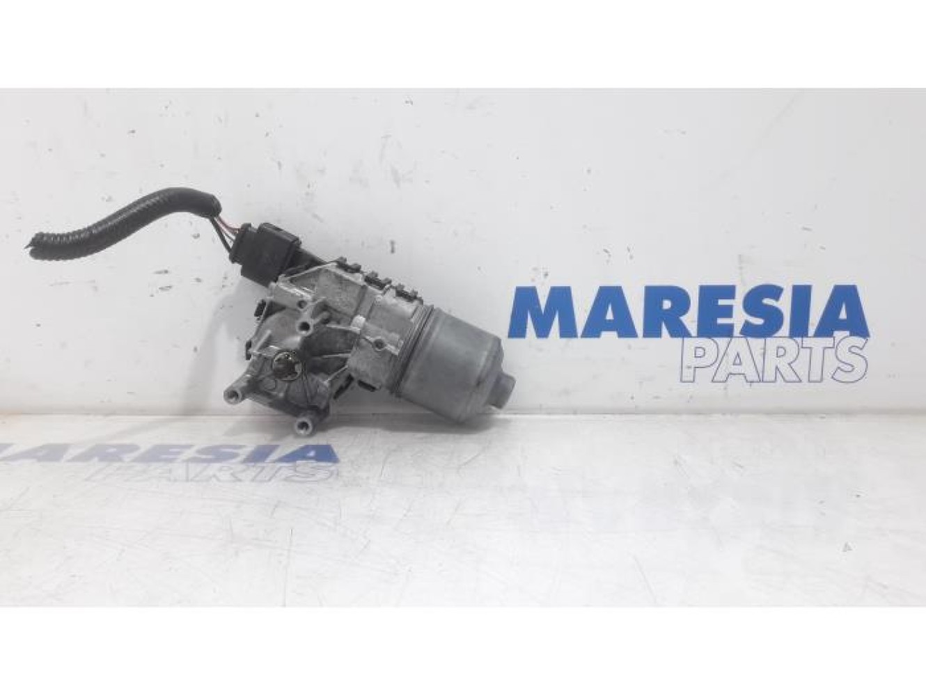 Opel - Combo - Front wiper motor