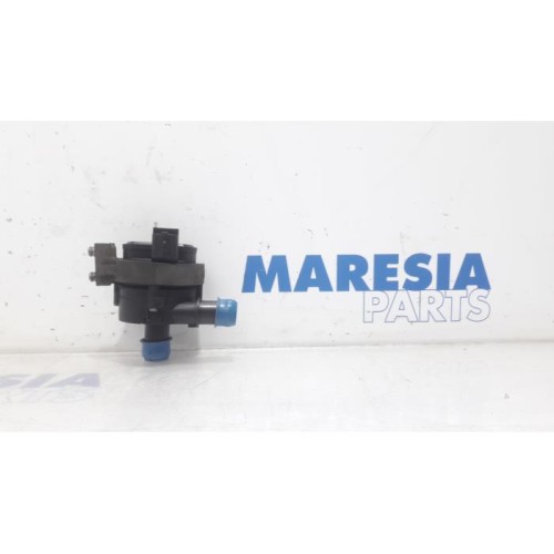 Renault - Master - Water pump