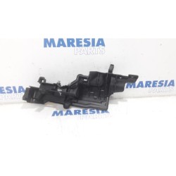 Renault - Megane - Rocker cover