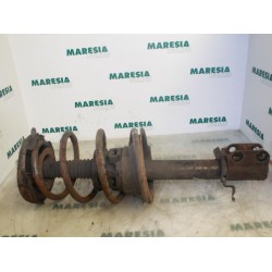Renault - Megane Scenic - Front shock absorber rod, right