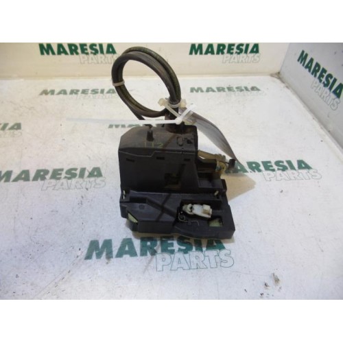 Renault - Megane Scenic - Rear door mechanism 4-door, right