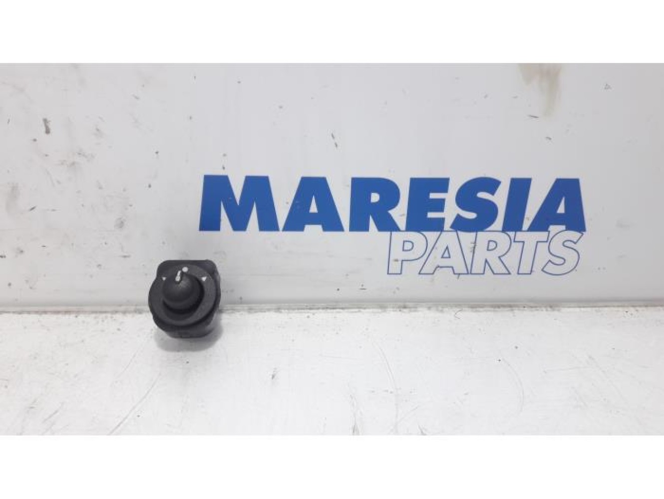 Opel - Combo - Mirror switch