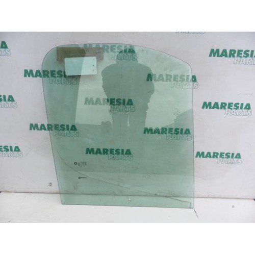Renault - Trafic - Door window 2-door, right