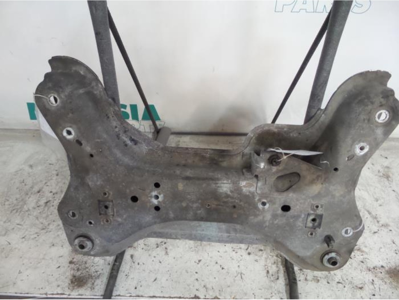 Renault - Trafic - Subframe