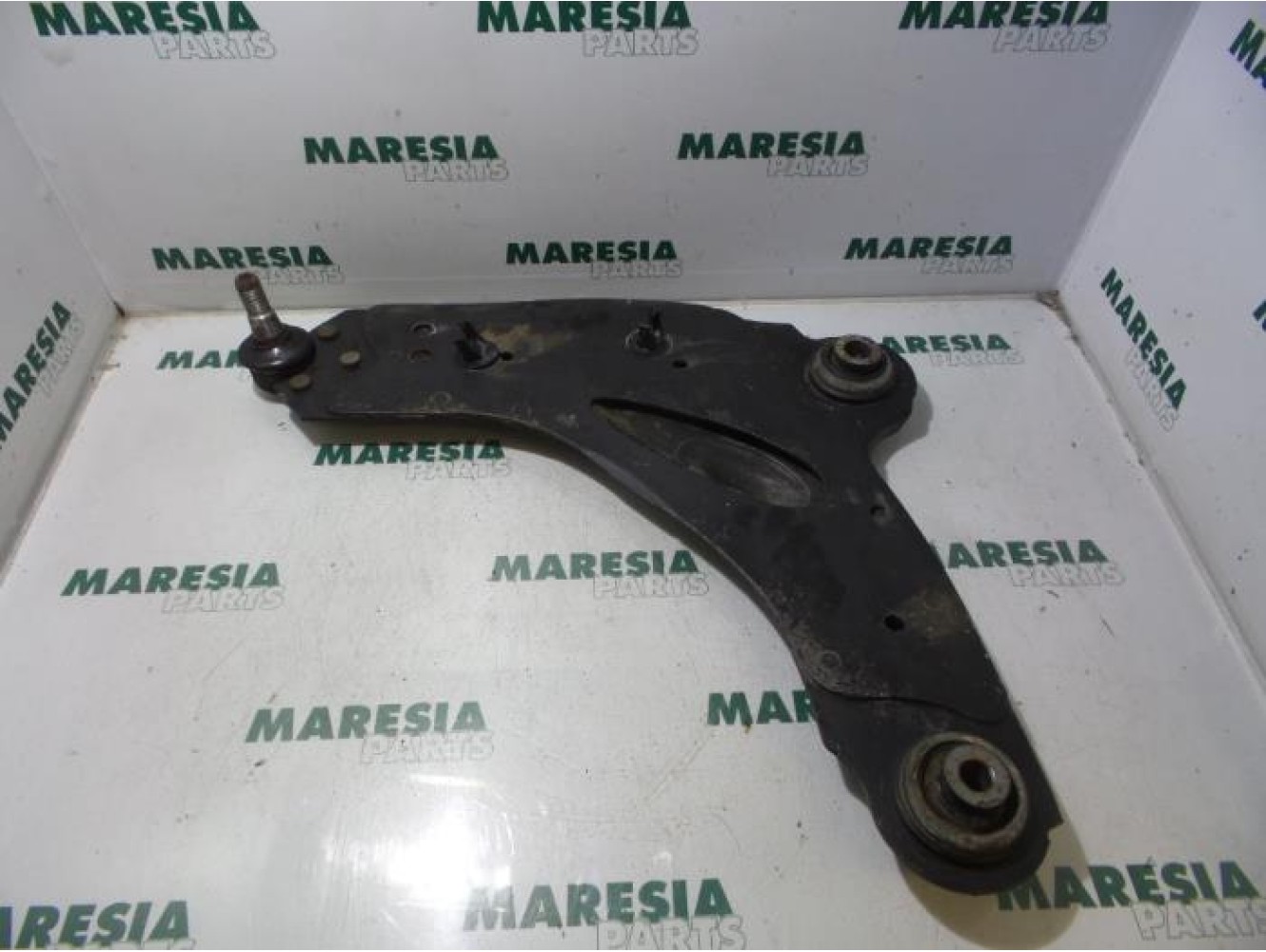 Renault - Trafic - Querlenker unten links vorne