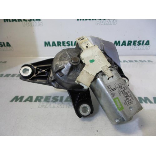 Renault - Trafic - Ruitenwissermotor achter