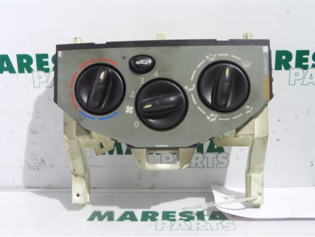 Renault - Trafic - Heater control panel