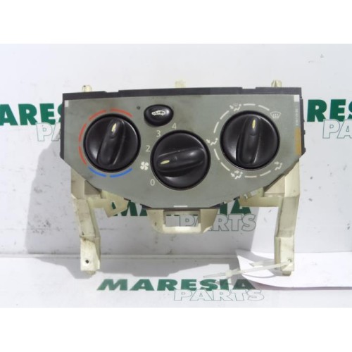Renault - Trafic - Panneau de commandes chauffage