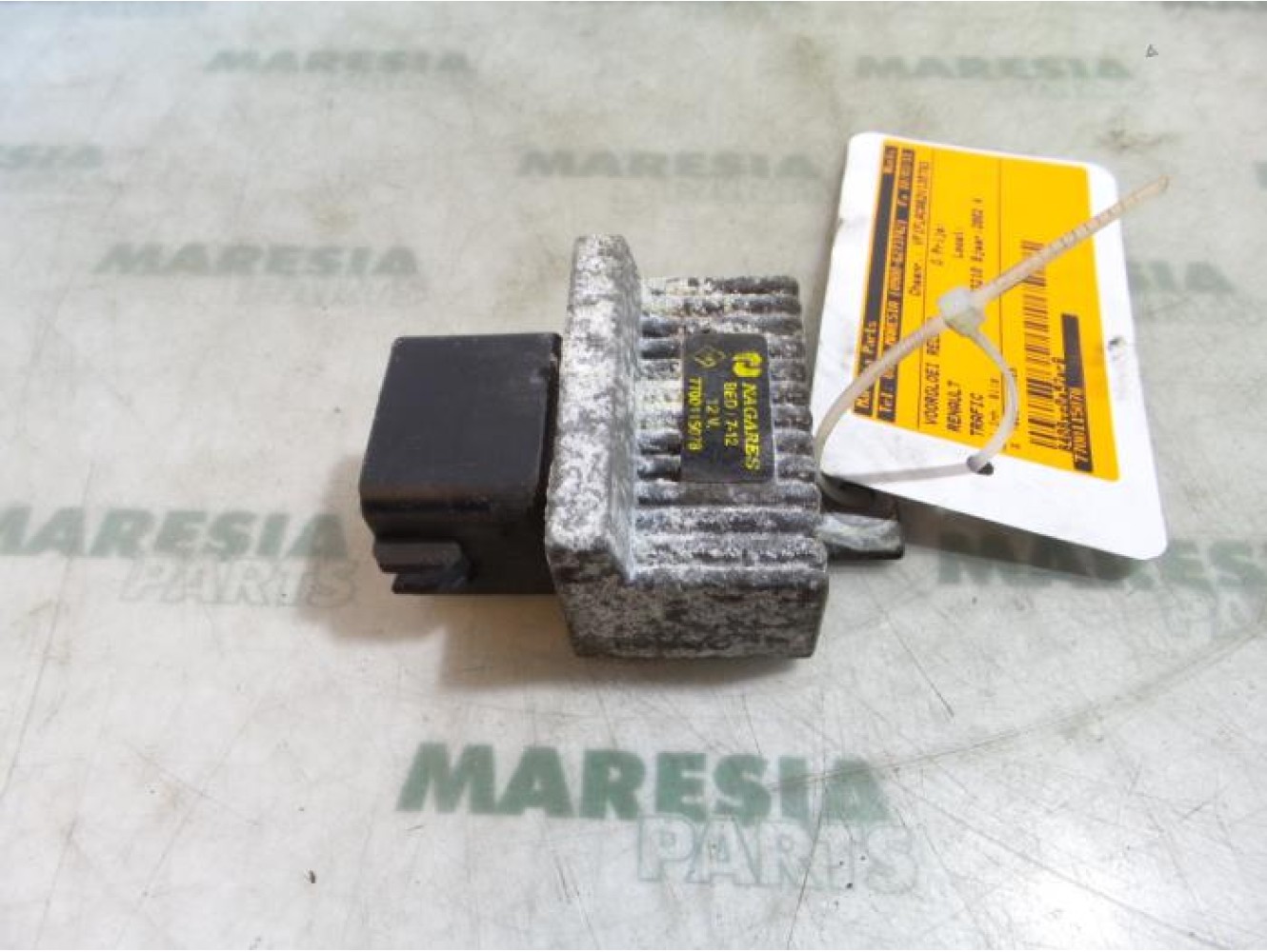 Renault - Trafic - Glow plug relay