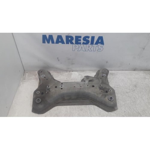 Renault - Trafic - Subframe