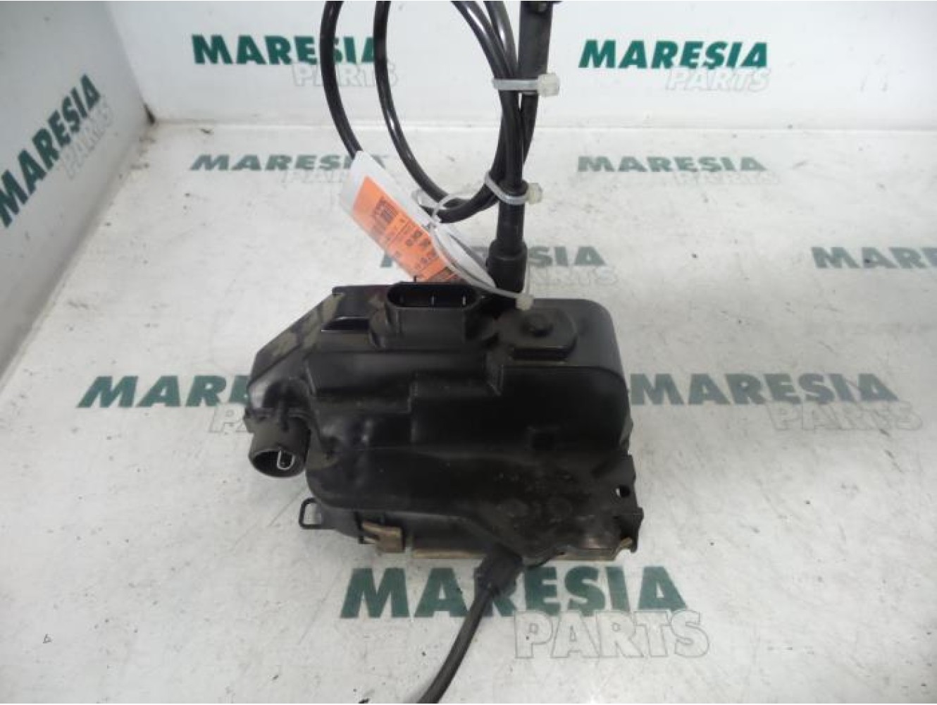 Renault - Megane Scenic - Front door lock mechanism 4-door, right