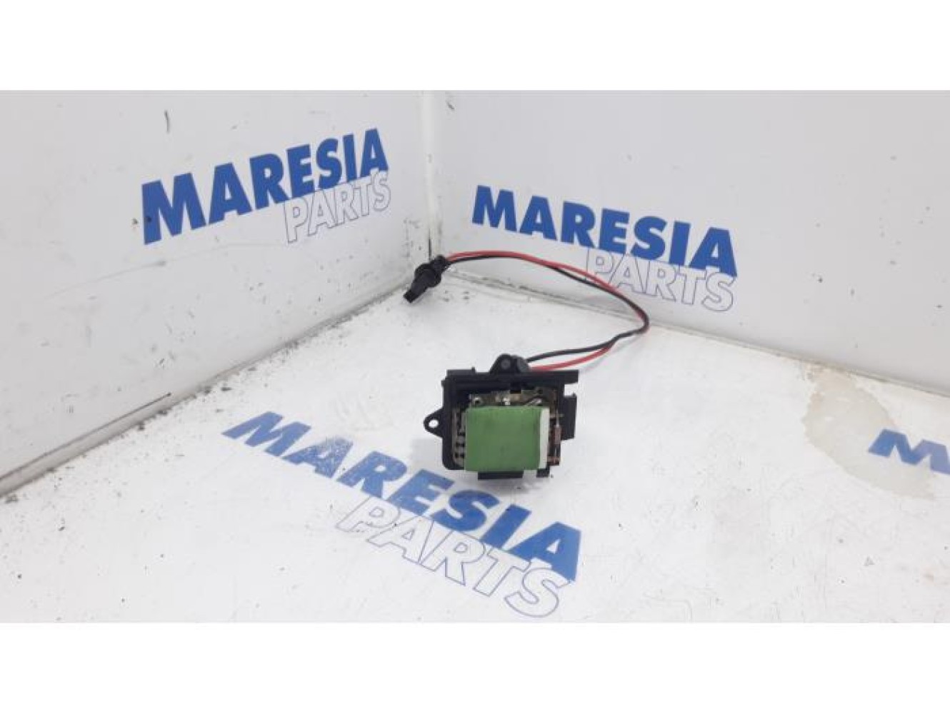 Renault - Trafic - Heater resistor