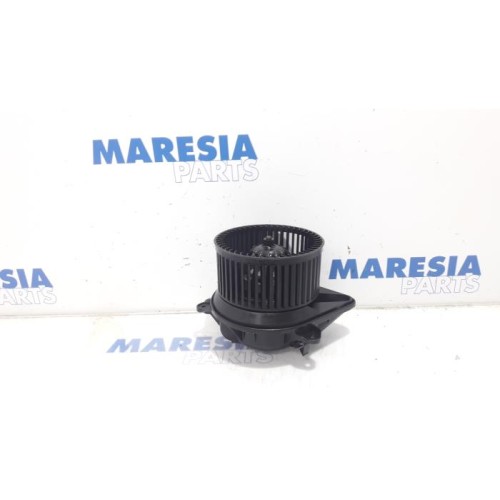 Renault - Trafic - Heating and ventilation fan motor