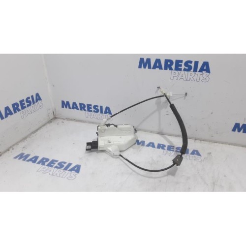 Peugeot - 3008 - Front door lock mechanism 4-door, right