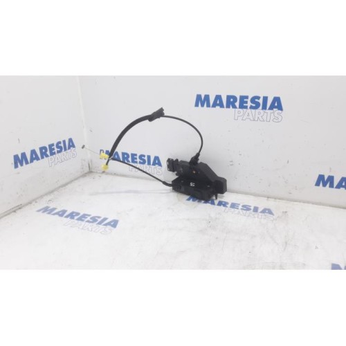 Peugeot - 3008 - Rear door lock mechanism 4-door, left