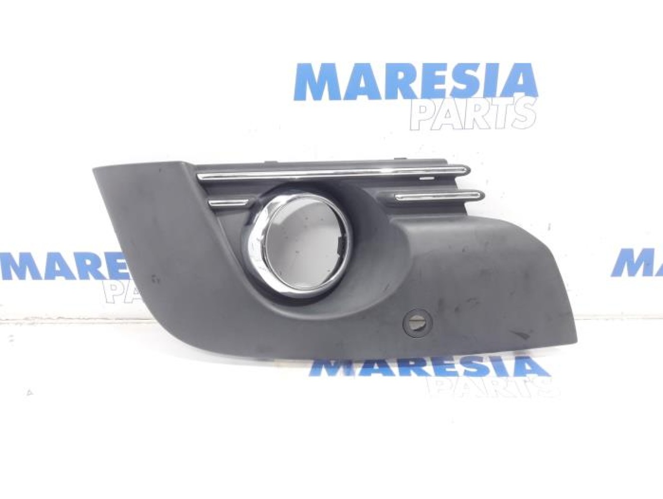 Peugeot - 3008 - Front bumper, right-side component