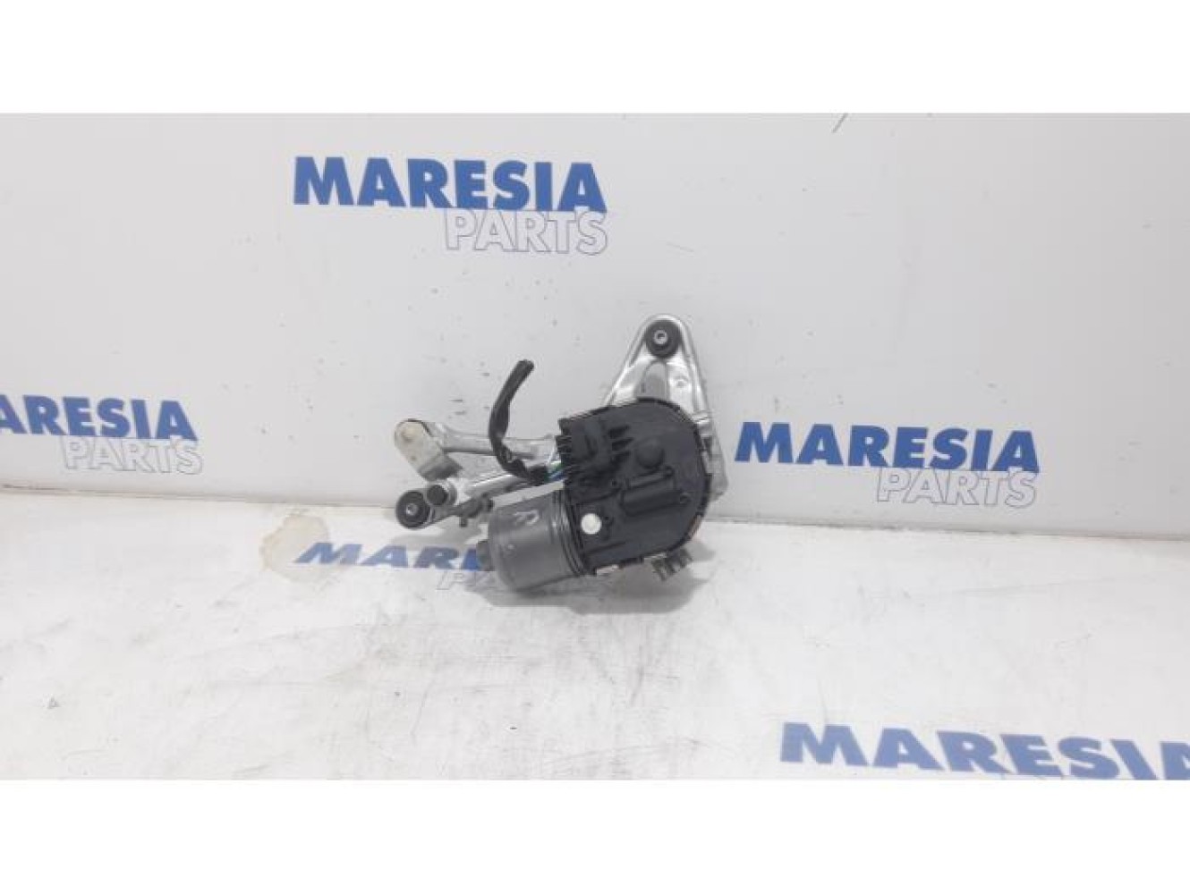 Peugeot - 3008 - Front wiper motor