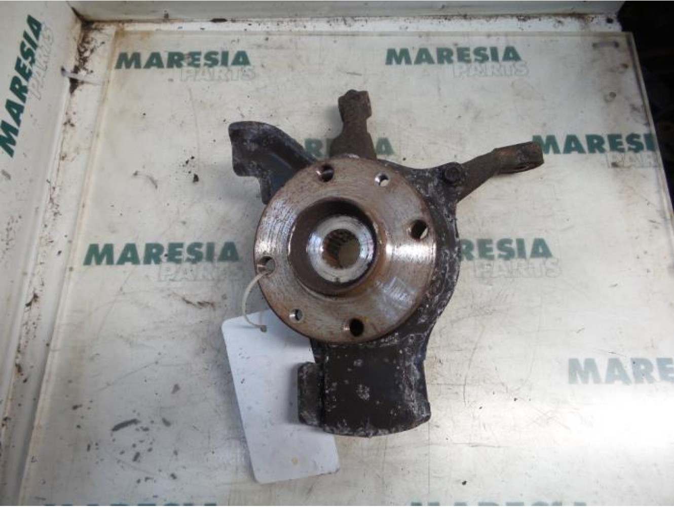 Fiat - Cinquecento - Knuckle, front left