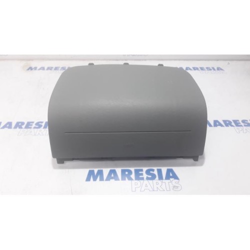Renault - Trafic - Airbag rechts (Dashboard)