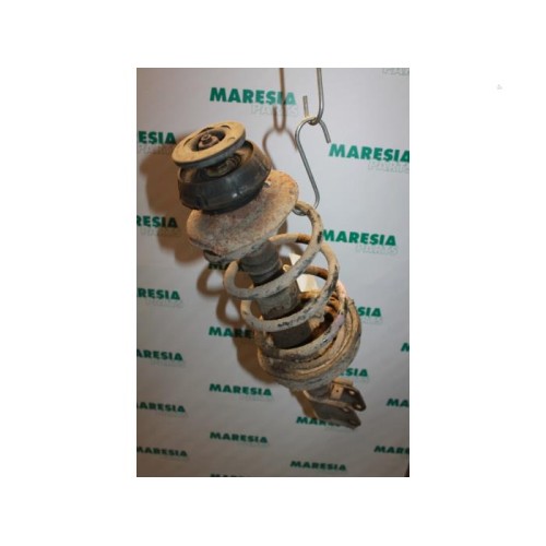 Renault - Kangoo - Front shock absorber rod, left