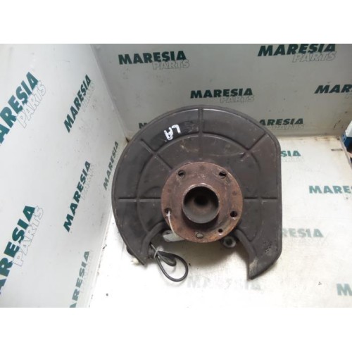 Lancia - Thesis - Achsschenkel links hinten