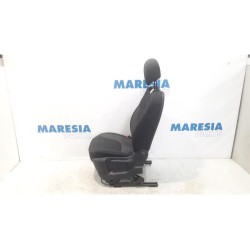 Renault - Captur - Sitz links