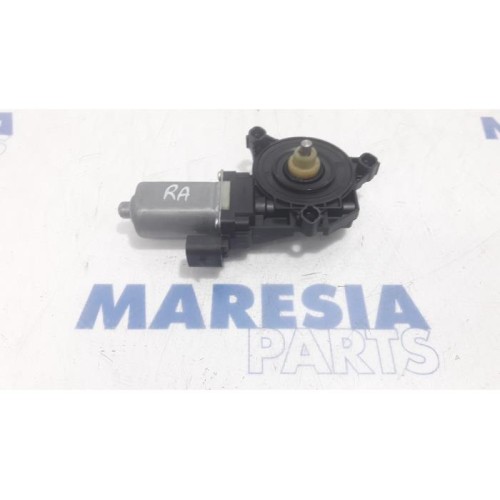 Alfa Romeo - 159 - Rear door window mechanism 4-door, right