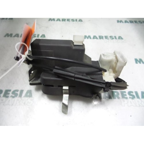 Lancia - Thesis - Rear door mechanism 4-door, right