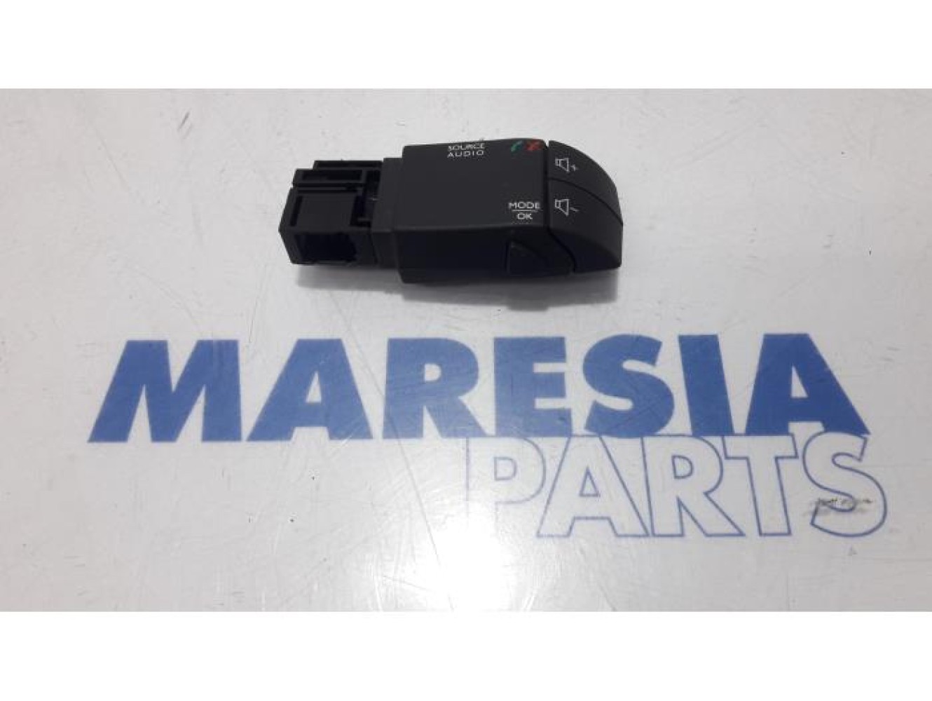 Renault - Captur - Commande radio volant
