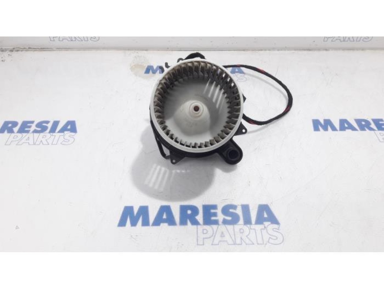 Renault - Captur - Heating and ventilation fan motor