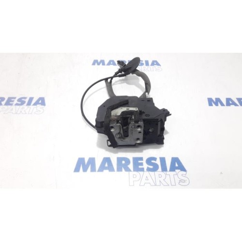 Renault - Captur - Rear door lock mechanism 4-door, left