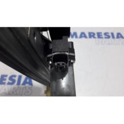 Renault - Captur - Rear door window mechanism 4-door, right