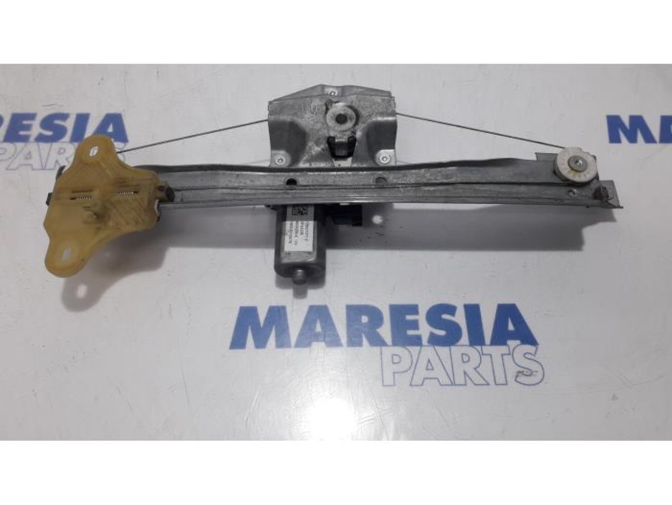 Renault - Captur - Rear door window mechanism 4-door, right