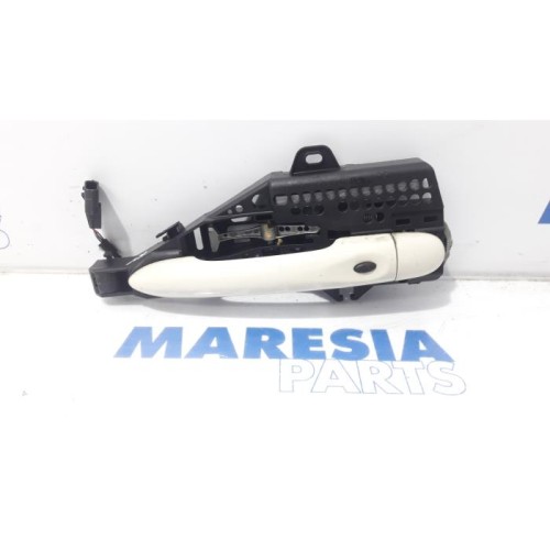 Renault - Captur - Front door handle 4-door, right