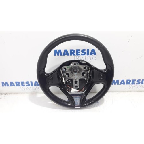 Renault - Captur - Steering wheel