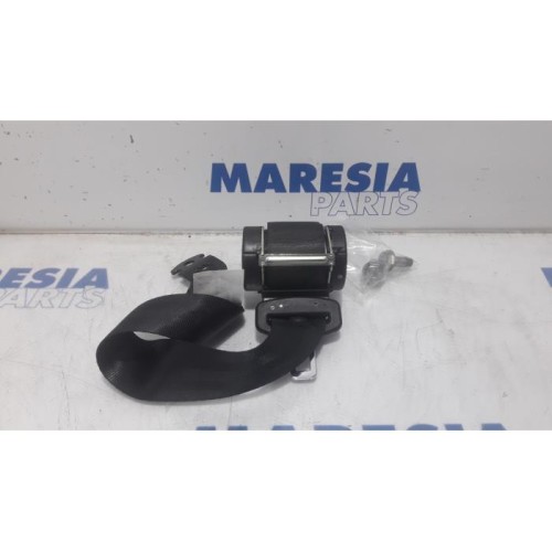 Fiat - Punto Evo - Sicherheitsgurt links hinten