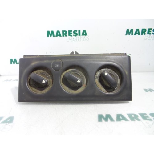 Renault - Laguna - Heater control panel