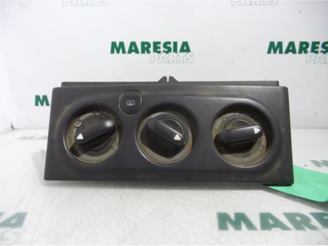 Renault - Laguna - Heater control panel