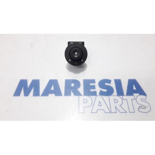 Citroen - Berlingo - Mirror switch