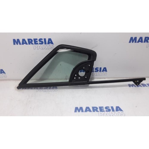 Citroen - Berlingo - Quarter light, front right