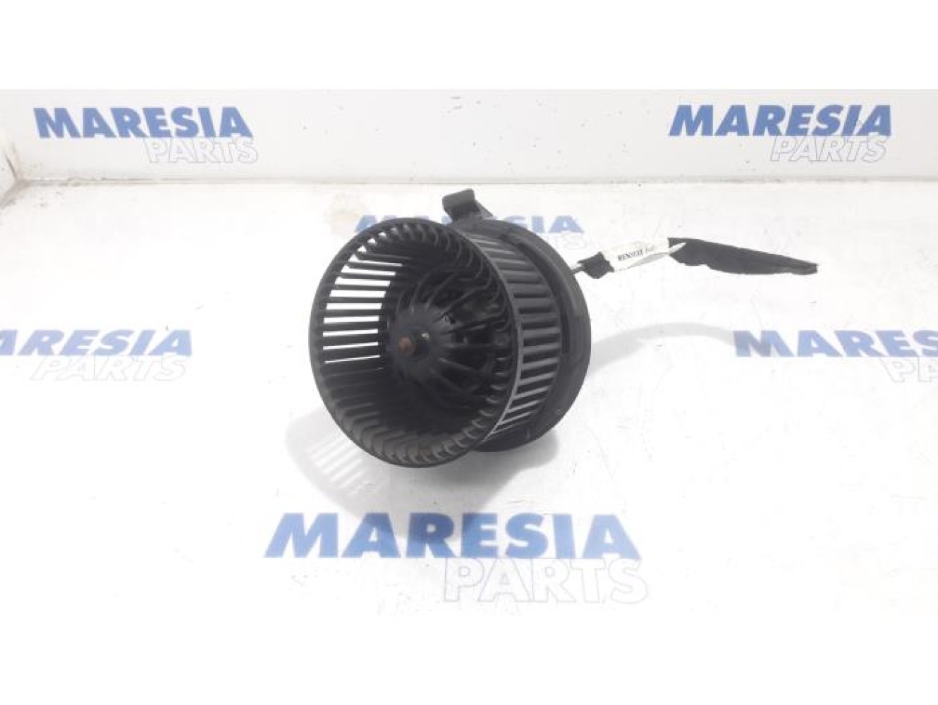 Dacia - Duster - Heating and ventilation fan motor