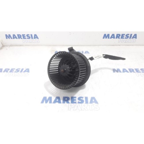 Dacia - Duster - Heating and ventilation fan motor
