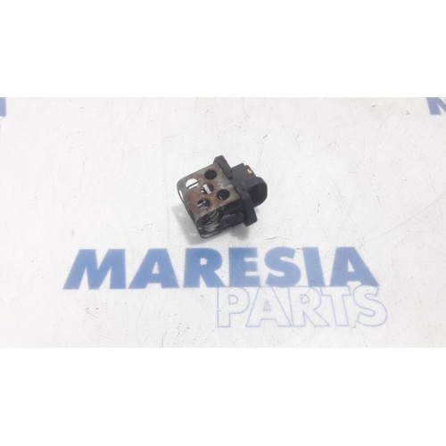 Dacia - Duster - Cooling fan resistor